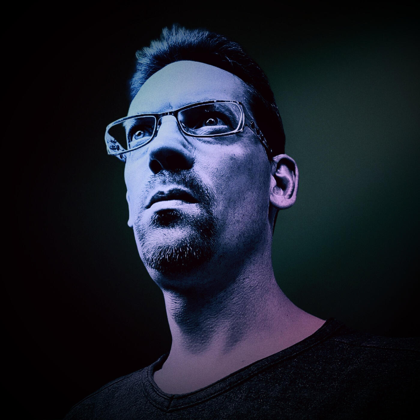 Kris Townsent – Official Artist Portrait Portrait of Kris Townsent – cinematic electronic and ambient music producer